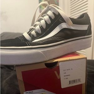 Vans old skool black/white size 6.5 woman’s